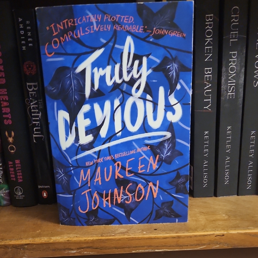 📚3/$20 Truly Devious Book by Maureen Johnson